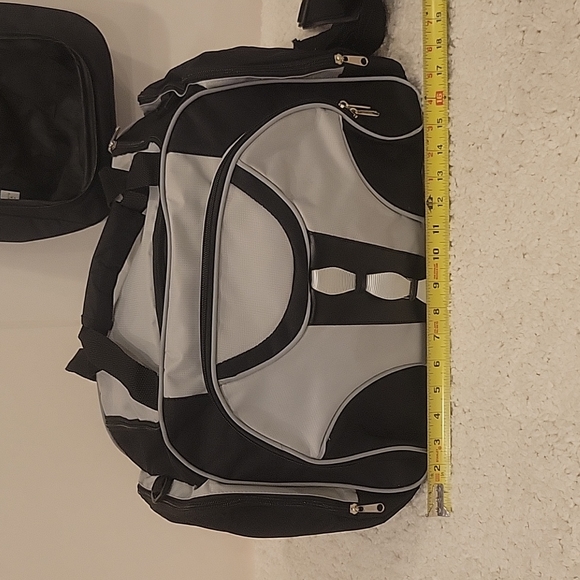 Duffle bag - Picture 4 of 9